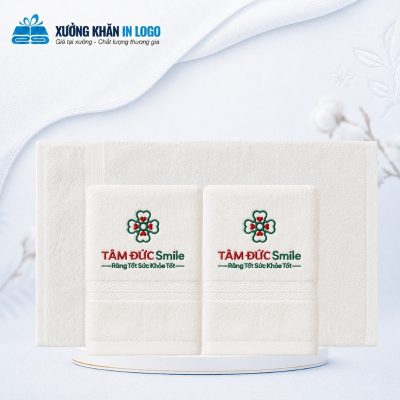 Khăn thêu logo chất liệu cotton màu trắng kích thước 29x49cm KB-01