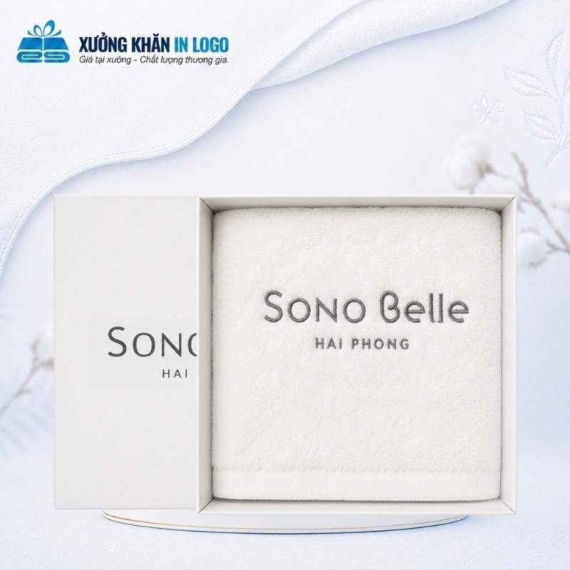 Set 1 khăn quà tặng thêu logo màu trắng kích thước 34x70cm SKB-02 đặt trong hộp giấy âm dương