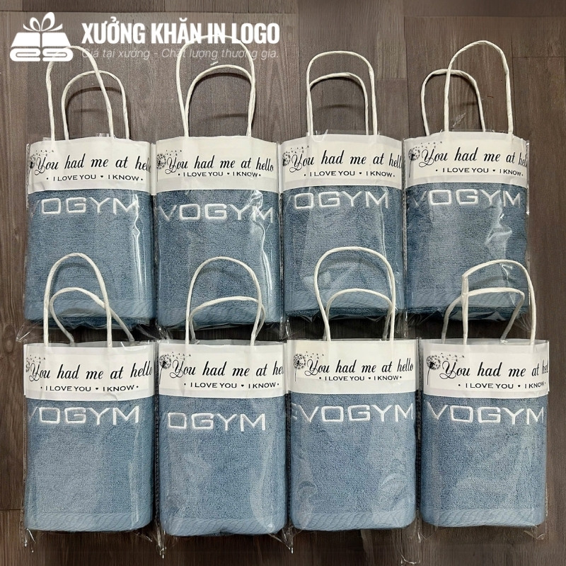 set-1-khan-theu-logo-chat-lieu-cotton-kich-thuoc-35x78cm-mau-xanh-duong (3)