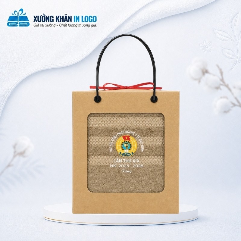 Set 2 khăn quà tặng thêu logo chất liệu sợi tre màu nâu kích thước 30x50cm SKB-19 trang nhã trong hộp giấy kraft