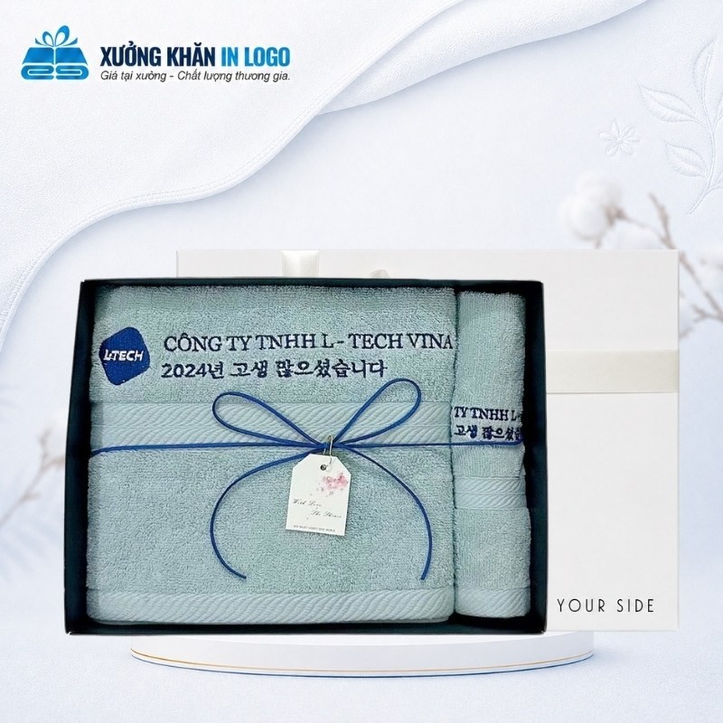 Set 2 khăn quà tặng Cotton SKB-08 màu xanh dương nhạt thêu logo sắc nét đóng hộp quà lịch sự