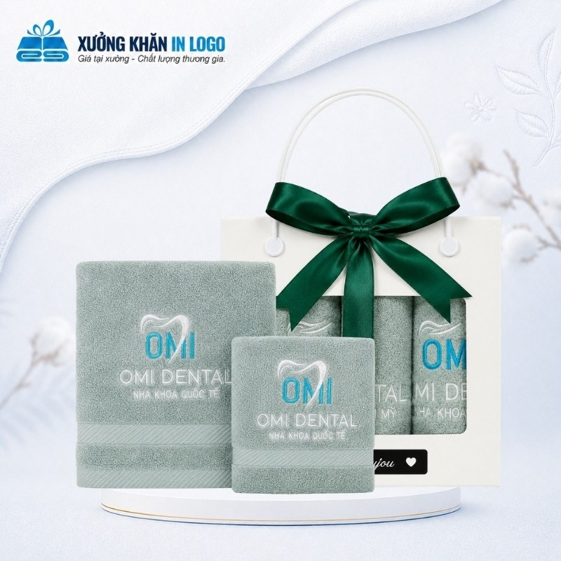 Set 2 khăn quà tặng thêu logo Cotton SKB-13 màu xanh mint pastel thêu logo Omi Dental